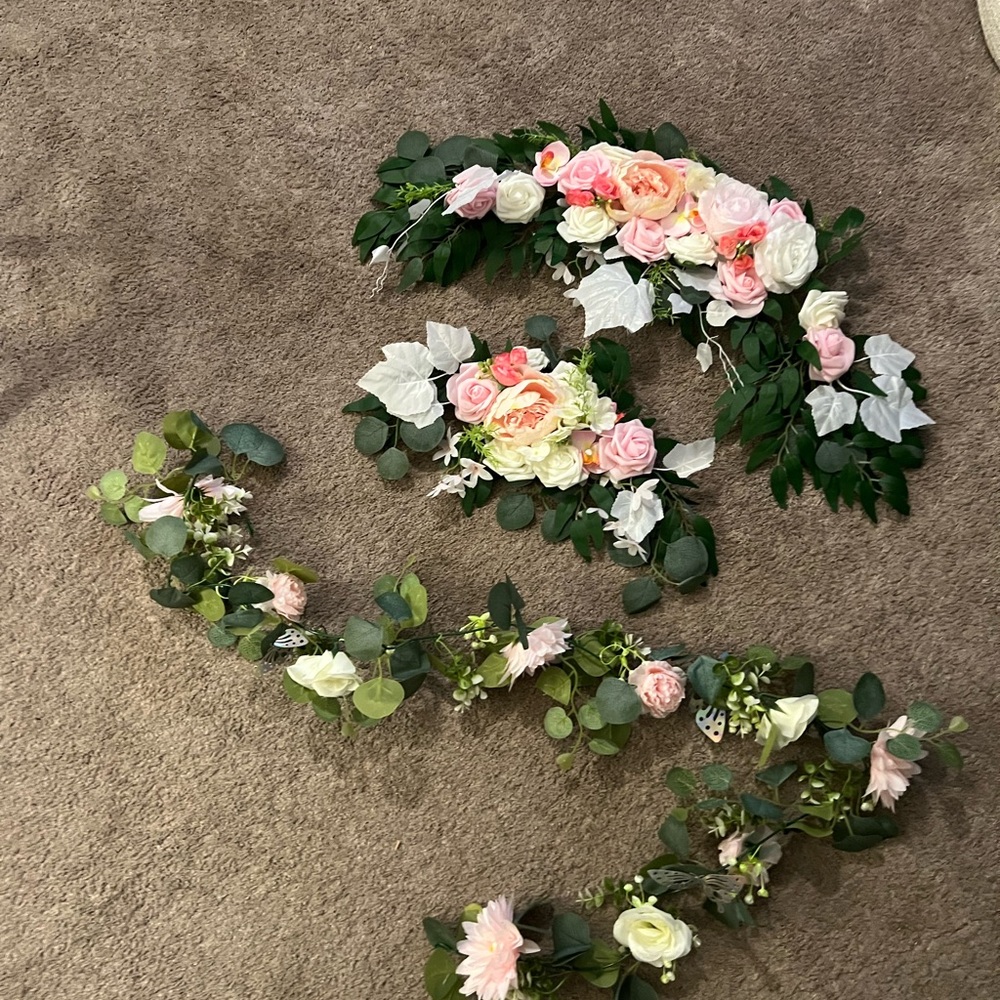 Floral Garland with Pink and White Roses